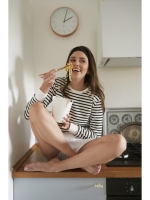 Elegancka bluza Talamone z szykownymi guzikami - w paski