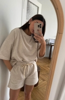 Stylowy komplet dresowy krótki - beż melanż