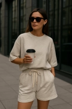 Stylowy komplet dresowy Bari krótki - beż melanż