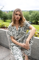 Elegancka piżama rozpinana z wiskozy z krótkim rękawem - wzór