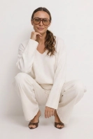 Sweter Teramo wełna dekolt V - cream